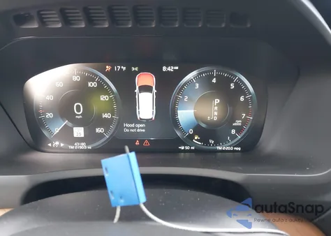 2022 Volvo Xc90 T6 Momentum 7 Passenger z USA, uszkodzony, nr VIN YV4A22PK2N1785587